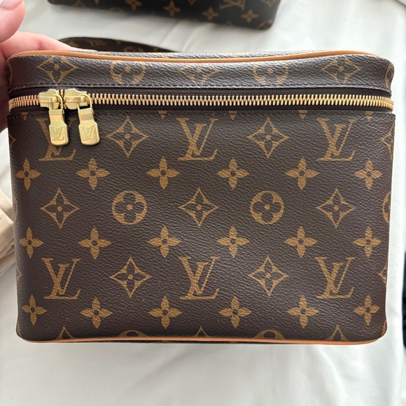 Louis Vuitton Make Up Bag - Picture 1 of 4